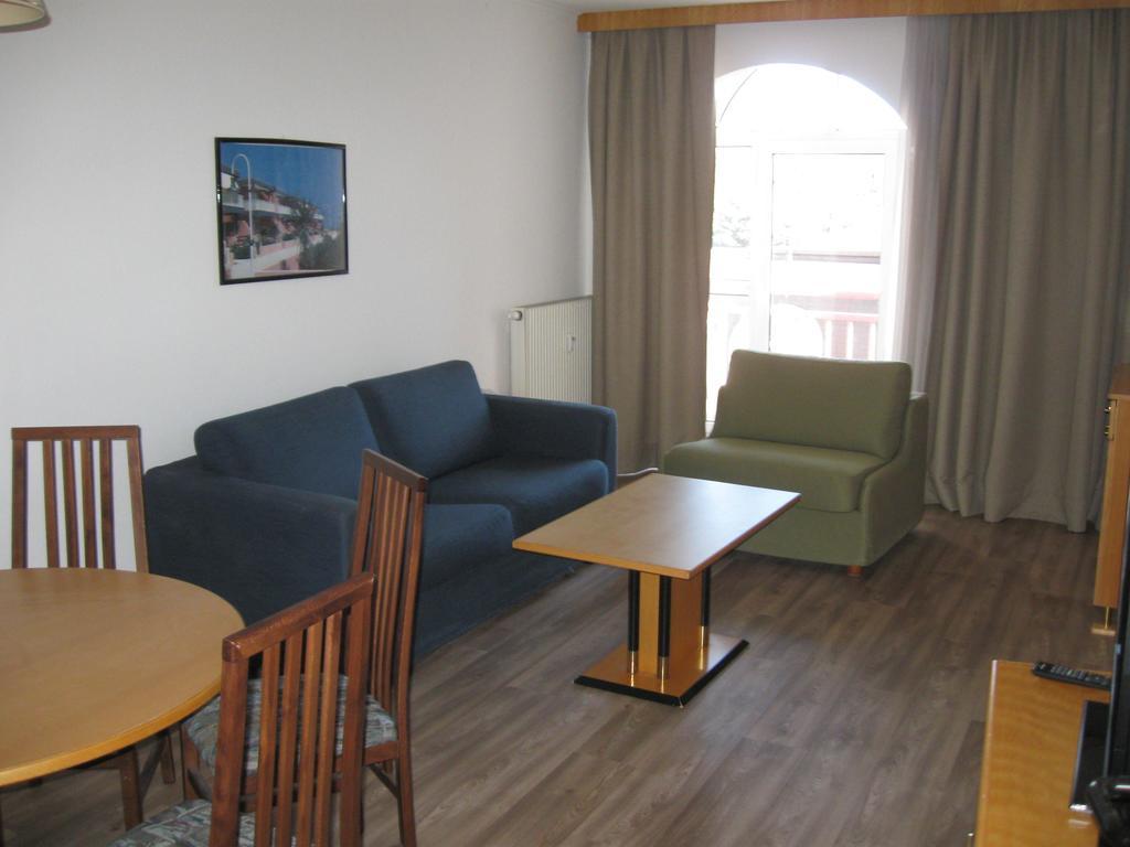 Holiday Apartments Warmbad 菲拉赫 外观 照片